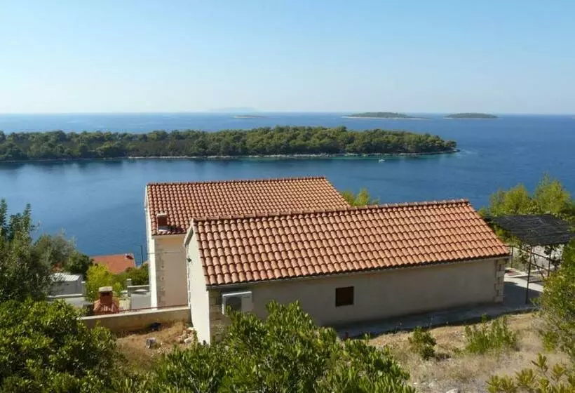 Apartments Near The Sea Marinovic