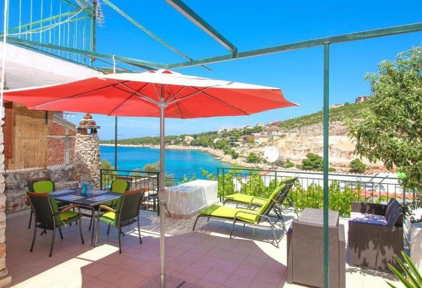 Apartments Roko With Sea View 1273