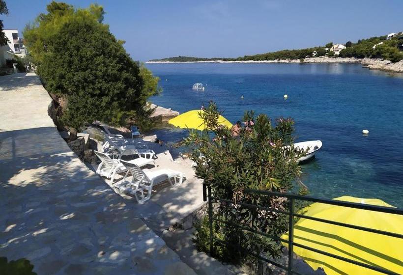 Apartments Roko With Sea View 1273