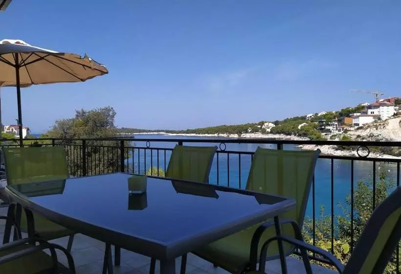 Apartments Roko With Sea View 1273
