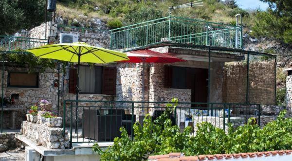 Apartments Roko With Sea View 1273