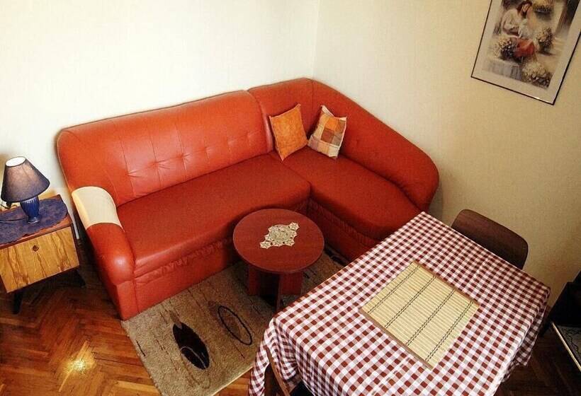 App And Rooms Marojevic