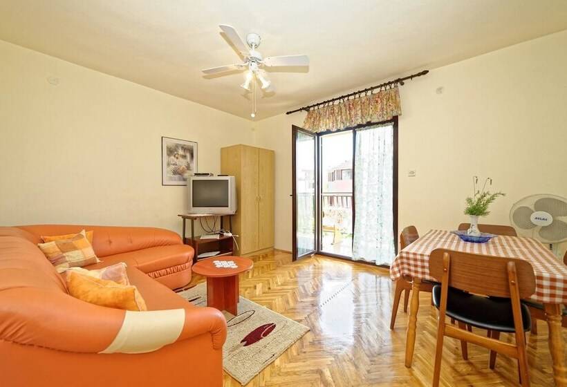 App And Rooms Marojevic