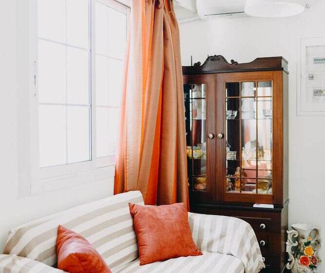 Best House Piraeus Heart