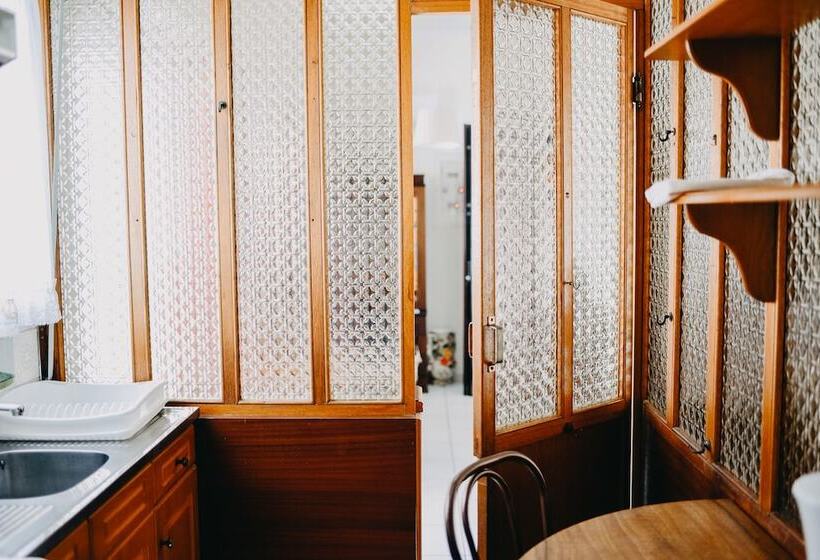 Best House Piraeus Heart