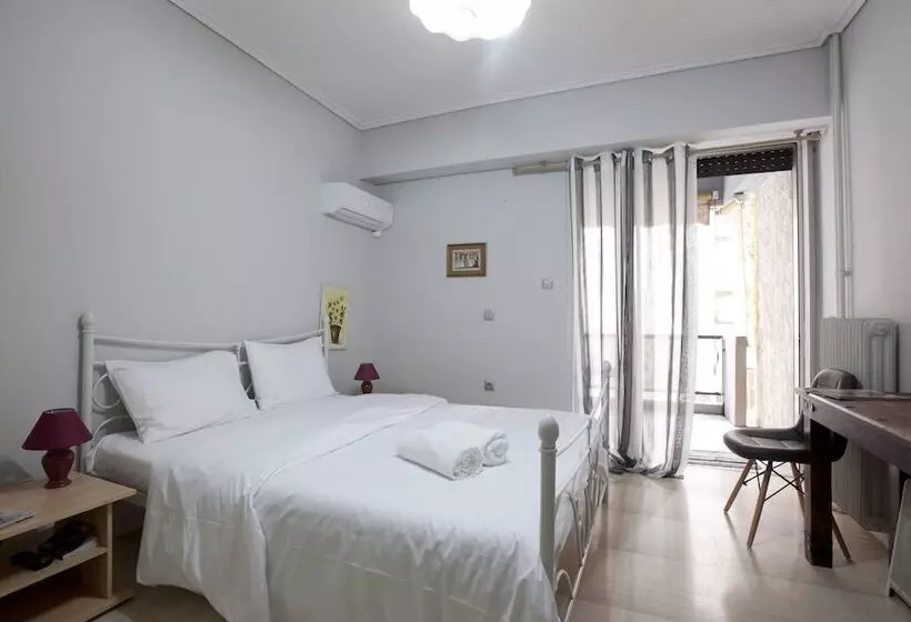Chalandri A Newly Renovated Studio
