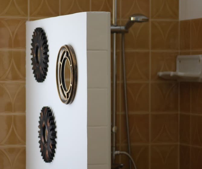 El Patio Del Limonero