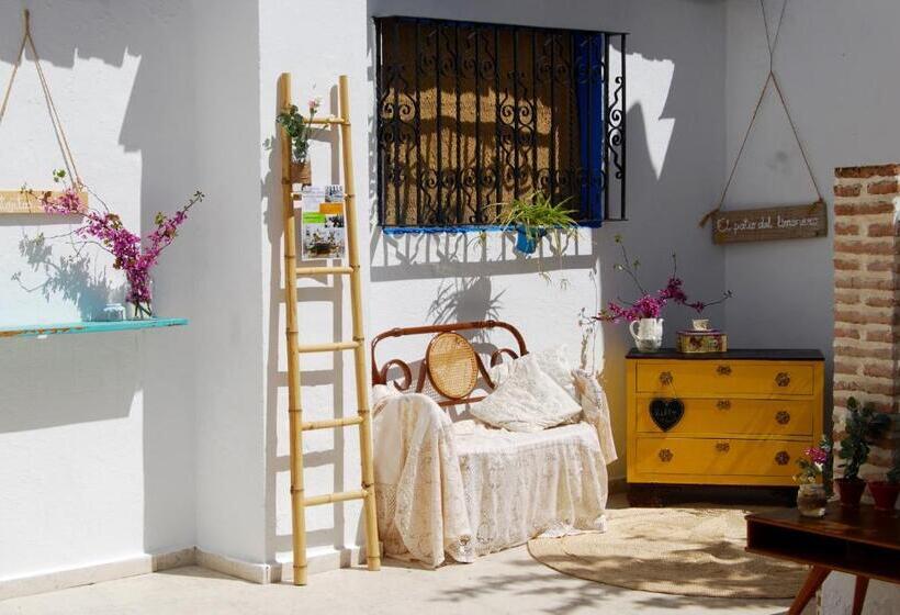 El Patio Del Limonero