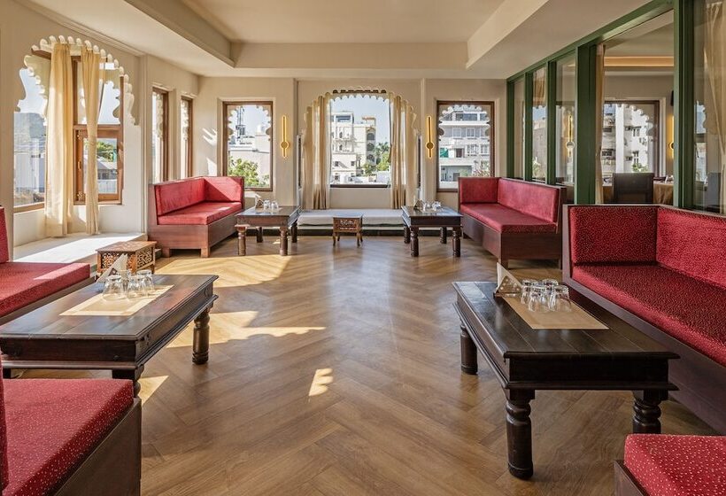 ホテル Sterling Jaisinghgarh Udaipur