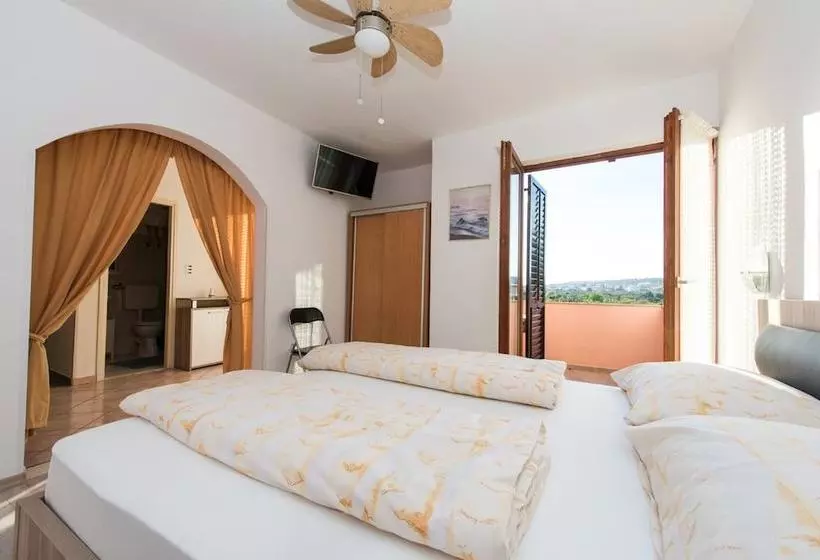 پانسیون Guest House Milisic
