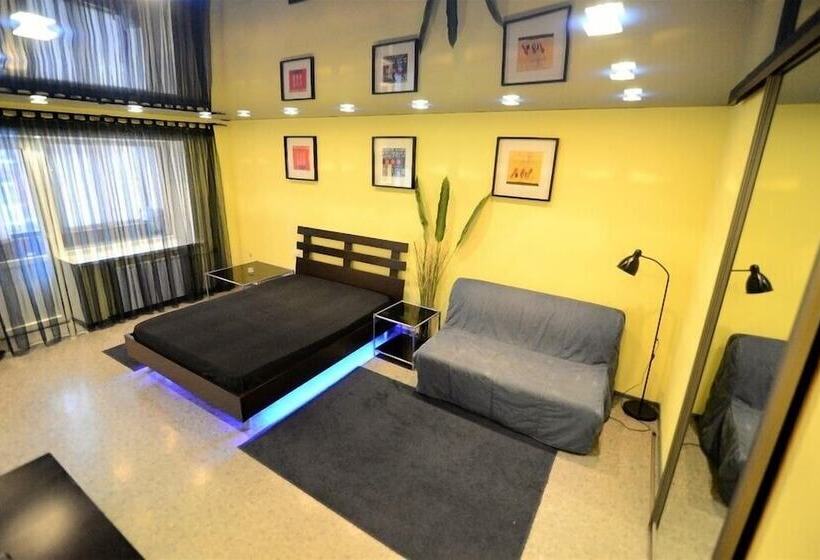 Apartments Megapolis On Koltsovskaya 30a