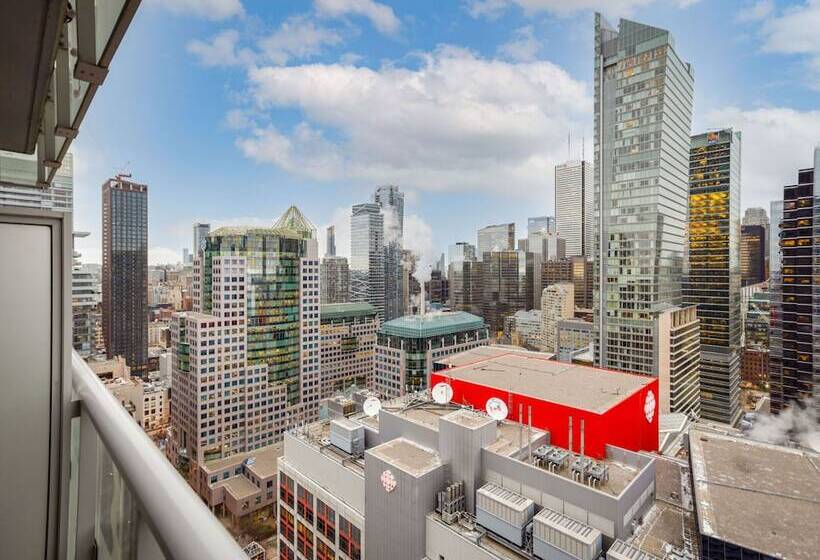 Applewood Suites Cn Tower & Convention