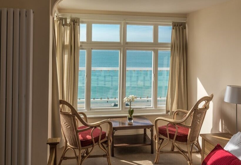 Beachside Apartment On The Beach