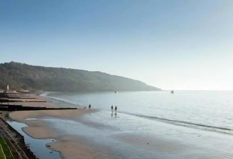 Beachside Apartment On The Beach