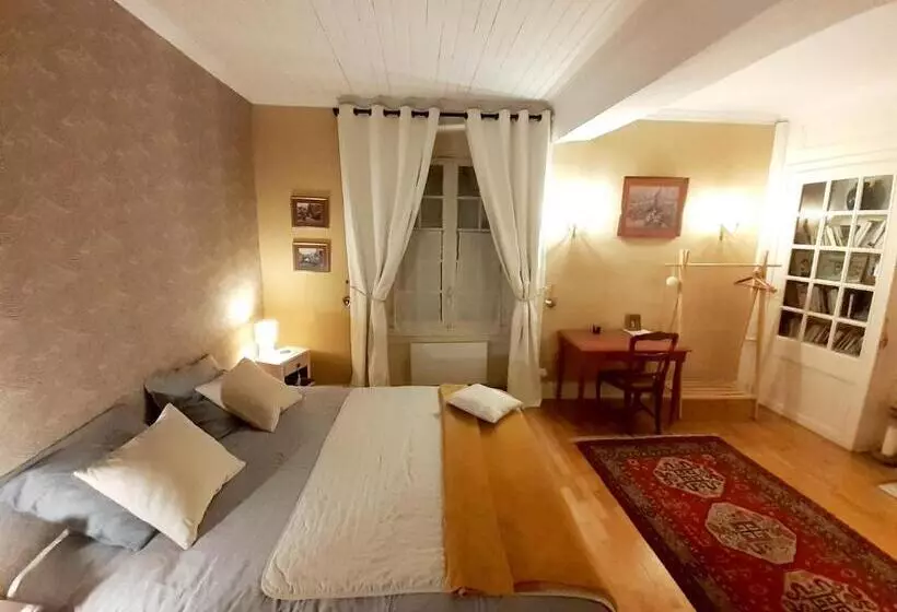 Aamiaismajoitus (B&B) Manoir Tregont Mab