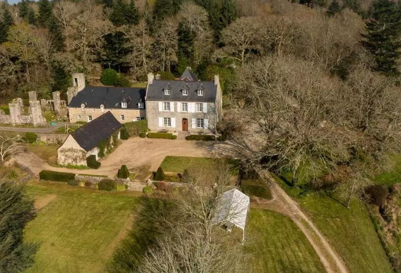 Aamiaismajoitus (B&B) Manoir Tregont Mab