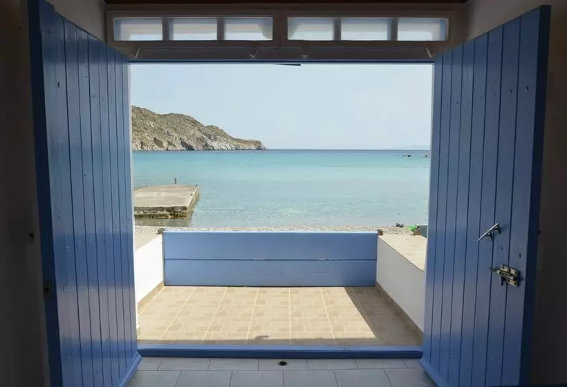 Erginas Boat House