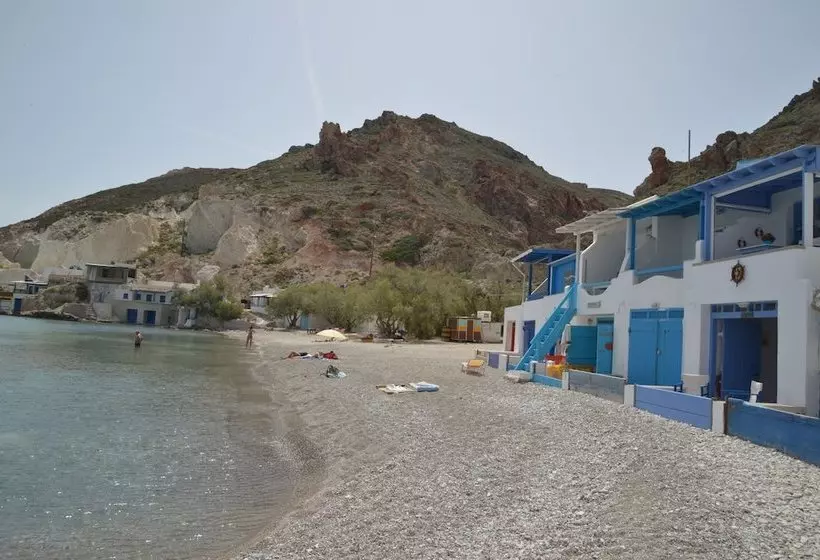 Erginas Boat House