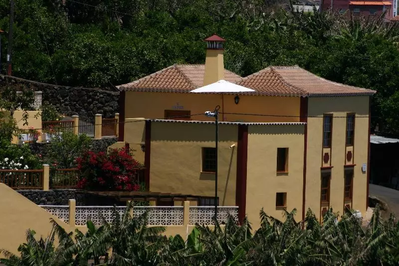 Los Nacientes Cordero By Isla Bonita