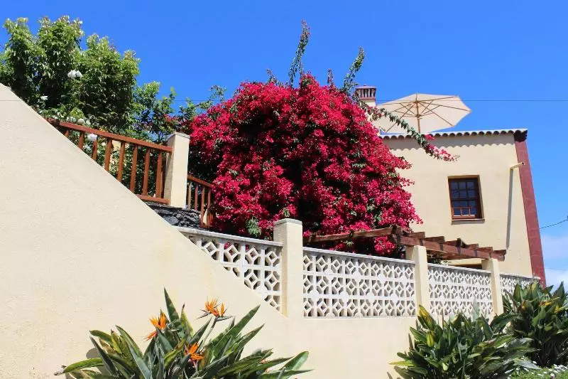 Los Nacientes Cordero By Isla Bonita