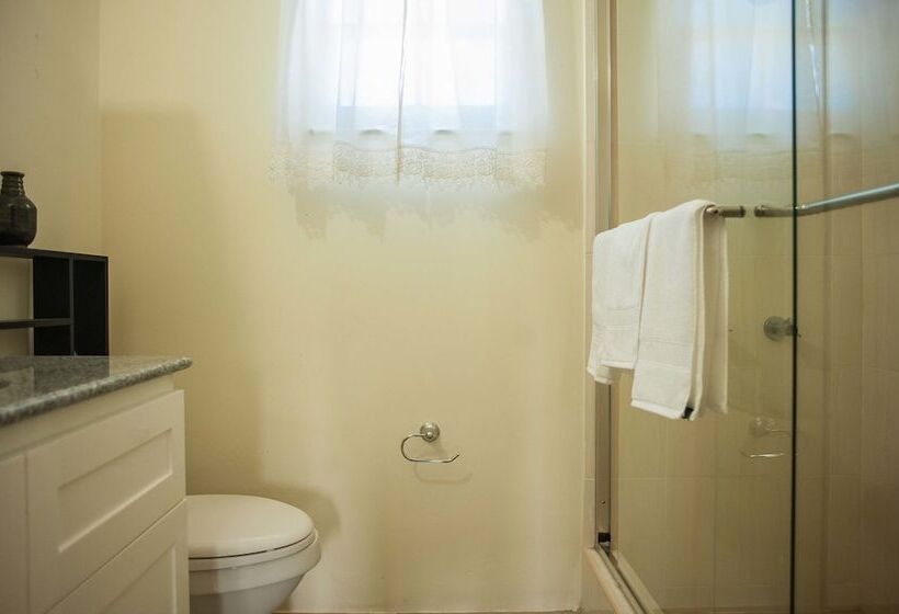 Pearl Island Cottage At Draxhall Country Club