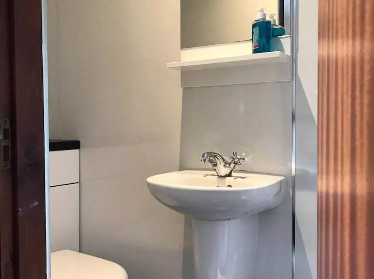 Majatalo Beeches Guest House