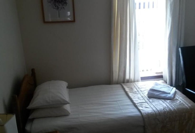 膳宿费 Beeches Guest House