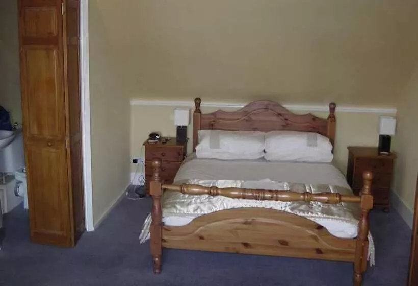 Majatalo Beeches Guest House