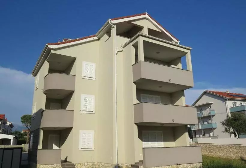 Apartment Denis