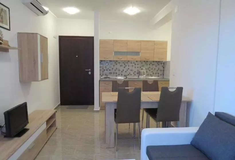 Apartment Denis
