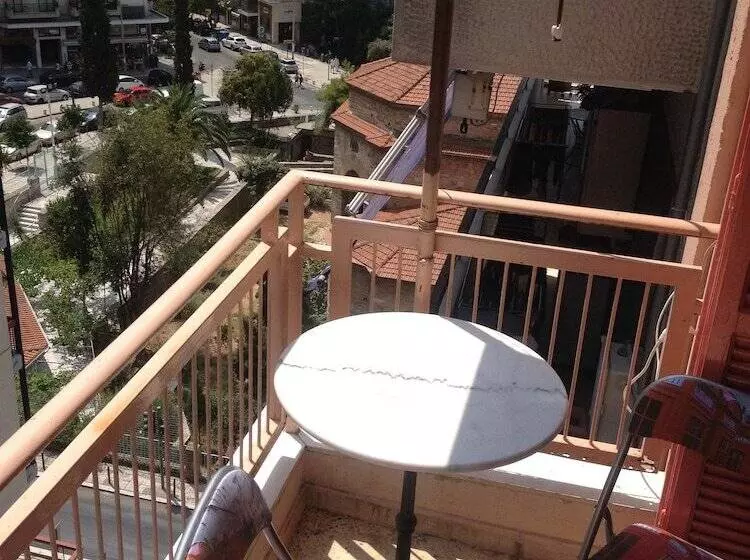 Apartment On Stefanou Tatti 1