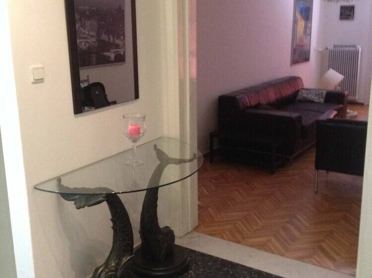 Apartment On Stefanou Tatti 1