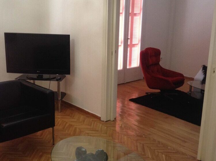 Apartment On Stefanou Tatti 1