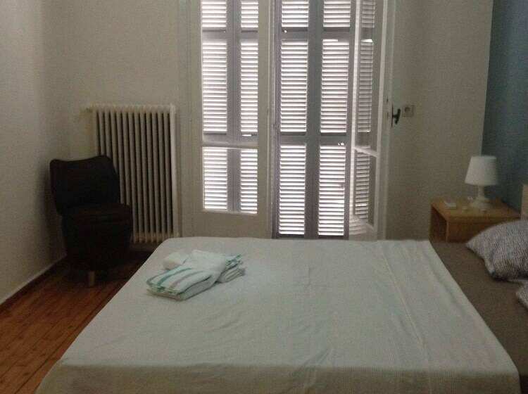 Apartment On Stefanou Tatti 1