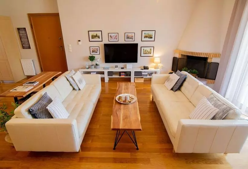 Athens Airport Lodge