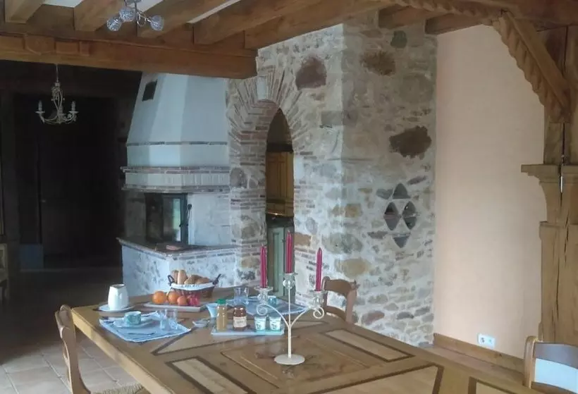 Aamiaismajoitus (B&B) Chambre D Hôtes La Mare