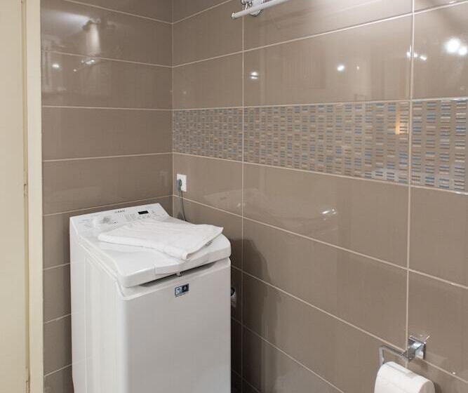 Blue Ark Athenian Nest