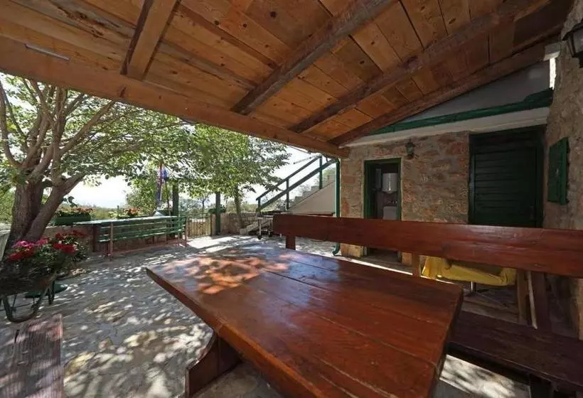 Holiday Home Role   Retro