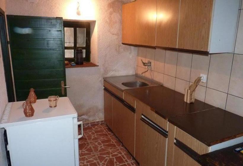 Holiday Home Role   Retro