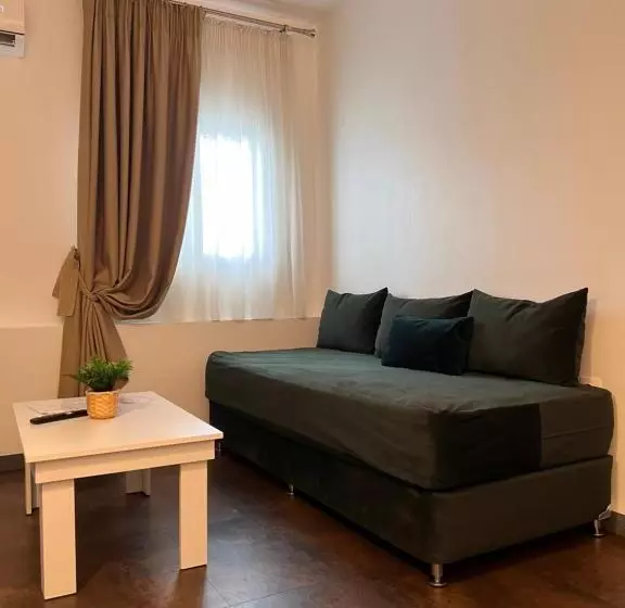 Luxor Premium Suites