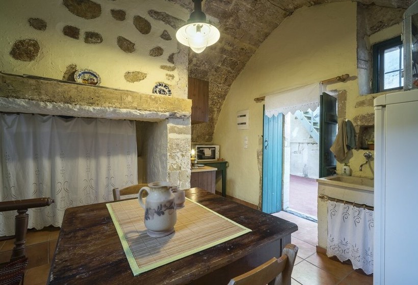 Moundros 1620 Venetian Residence