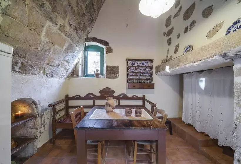 Moundros 1620 Venetian Residence