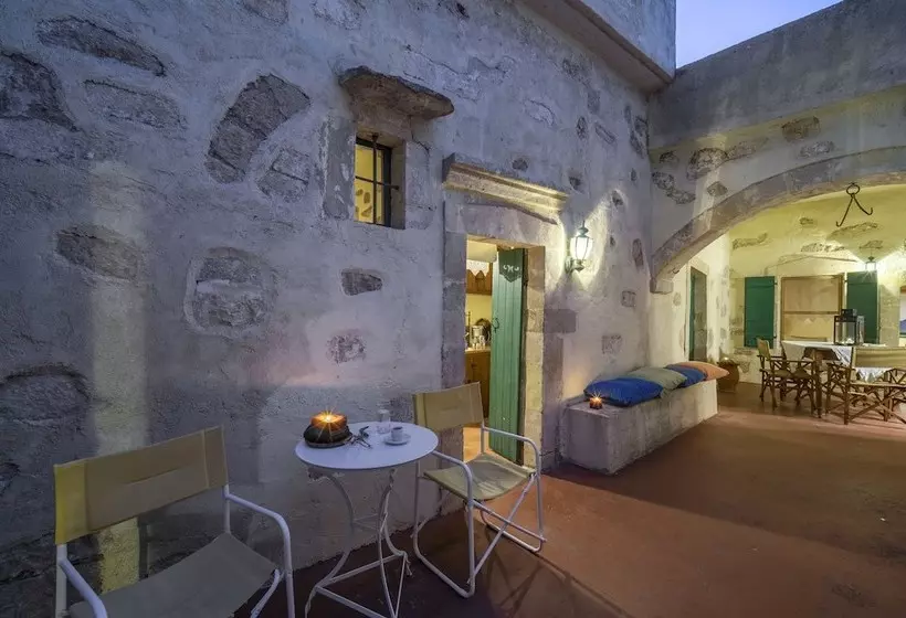 Moundros 1620 Venetian Residence