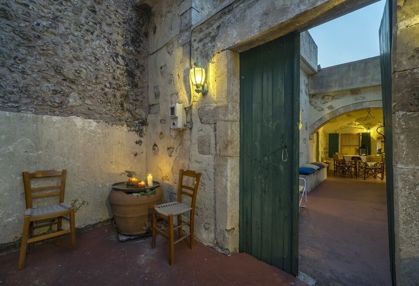 Moundros 1620 Venetian Residence