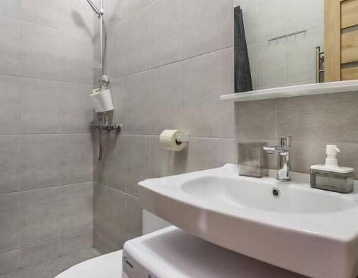 Prime Host Apartments On Technopark B