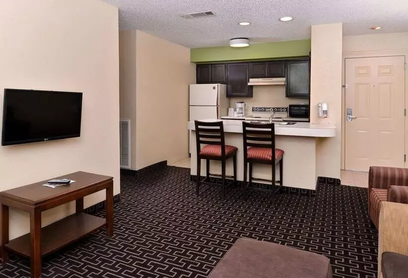 Hotel Americas Best Value Inn & Suites Extended Stay Tulsa