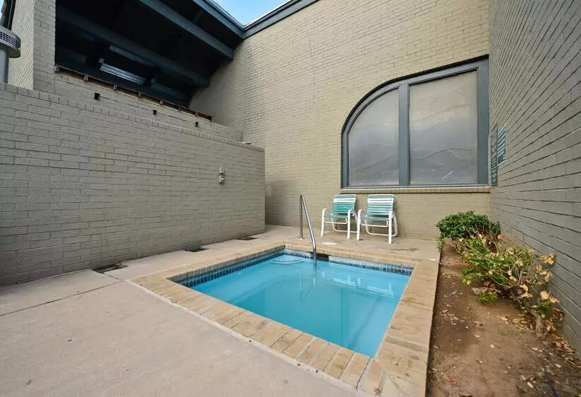 Hotel Americas Best Value Inn & Suites Extended Stay Tulsa