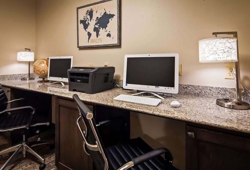 فندق Best Western Plus Yadkin Valley Inn & Suites
