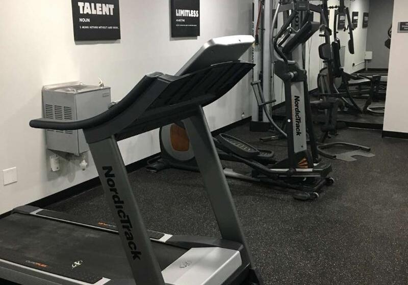 فندق West Valley Inn