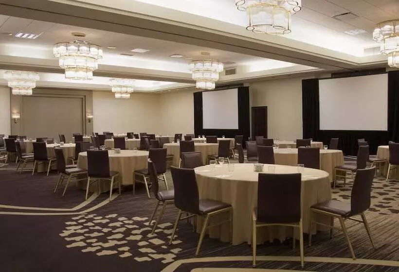 Best Western Brooklyn Center Hotel & Conference Center
